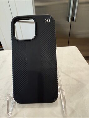 speck Black IPhone 15 Pro Textured Grip Phone Case